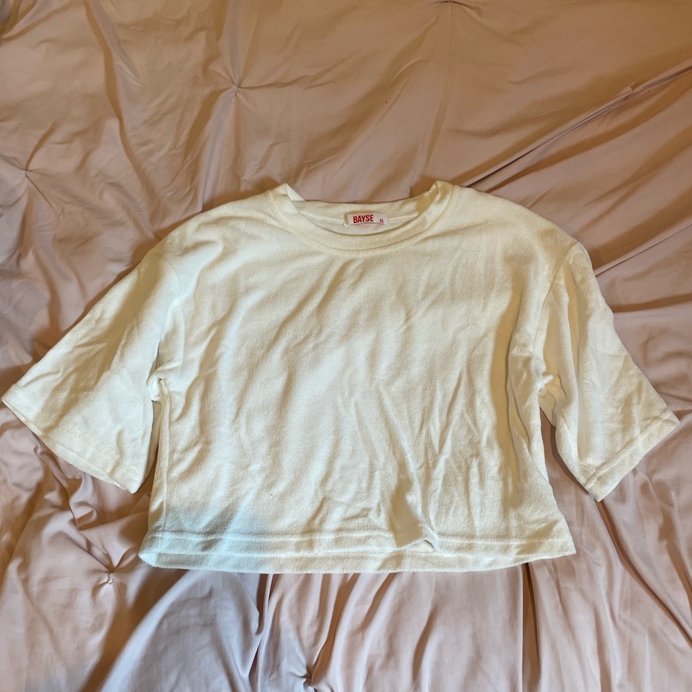 BAYSE Cream Cropped T-Shirt